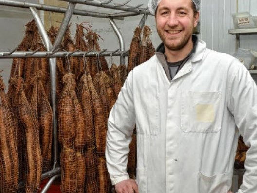 COCHON DES PRES COCHON DES PRES